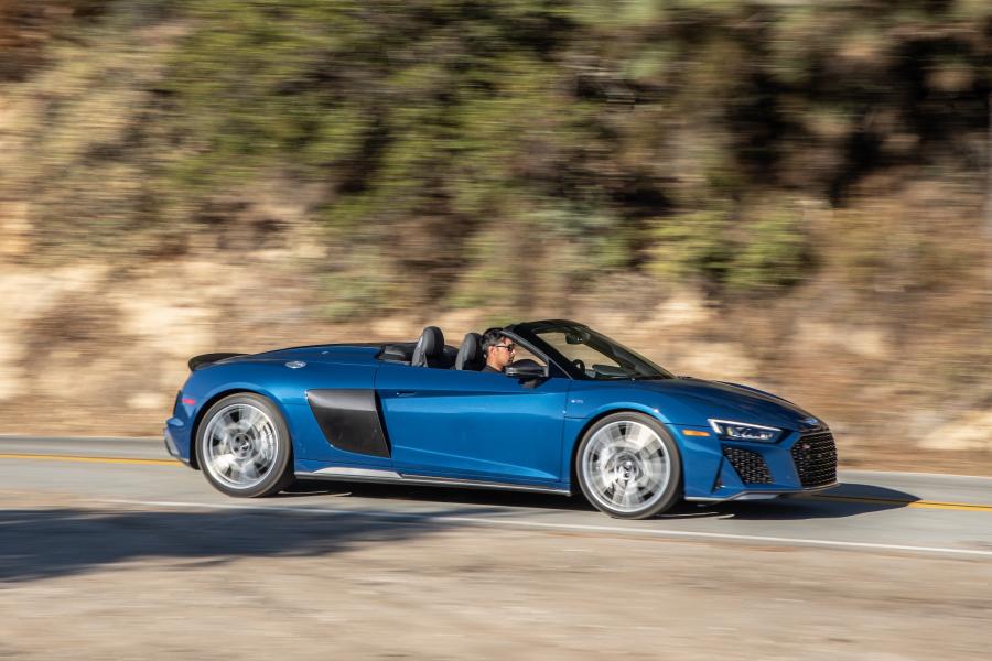  Audi R8 V10 Performance Spyder 2019 года  (NA) (фото 19 из 46)
